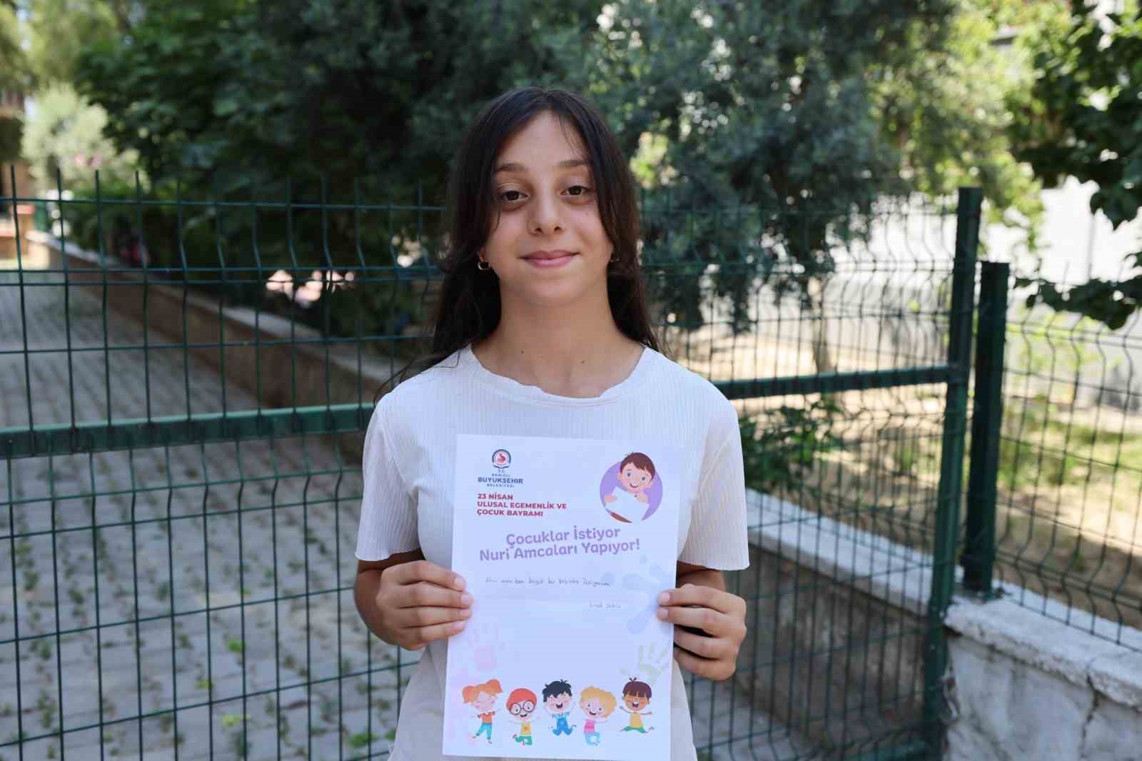 Denizli Büyükşehirden miniklere bisiklet hediyesi