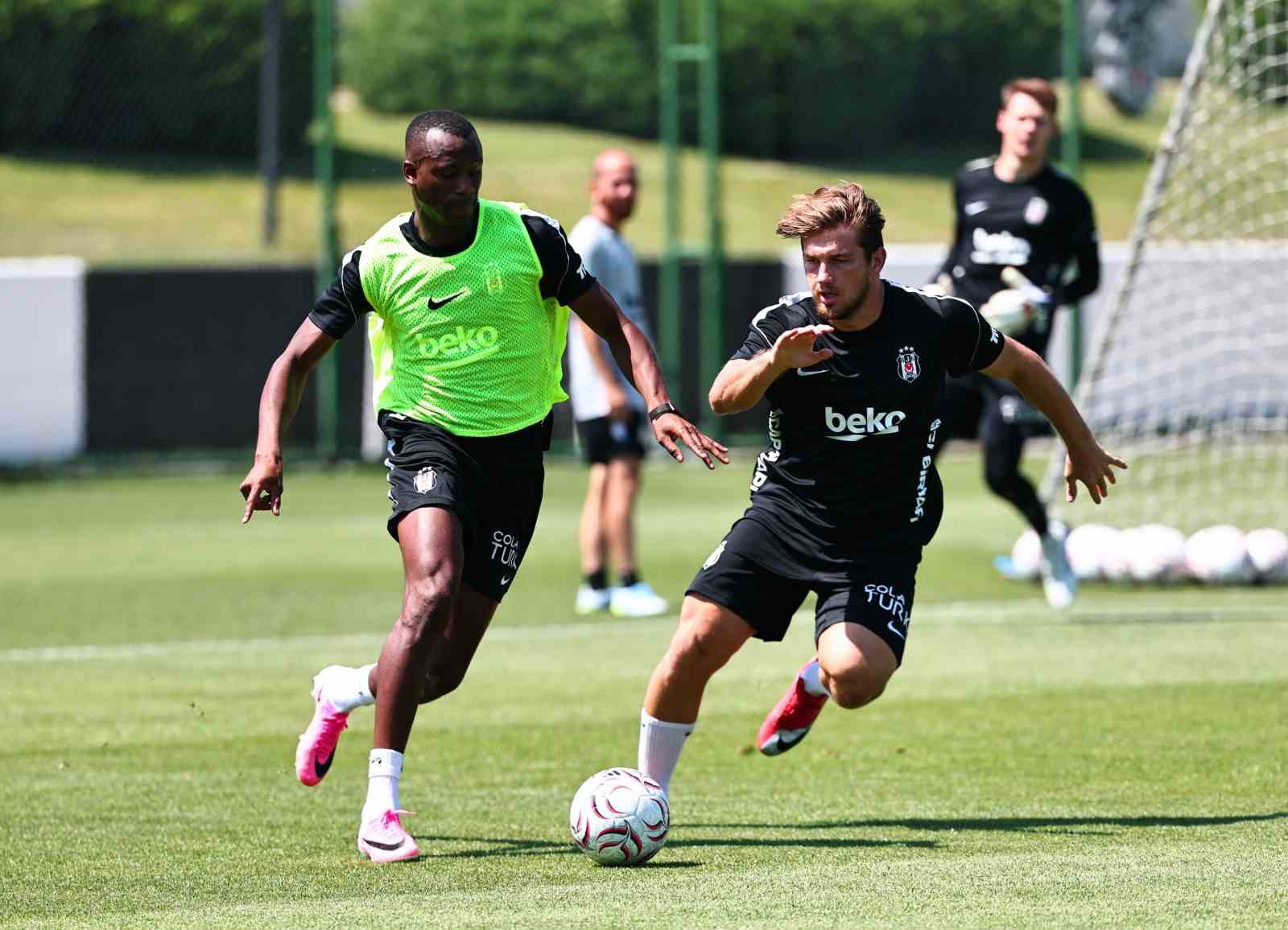 Beşiktaş’ta FC Midtjylland maçı hazırlıkları devam etti