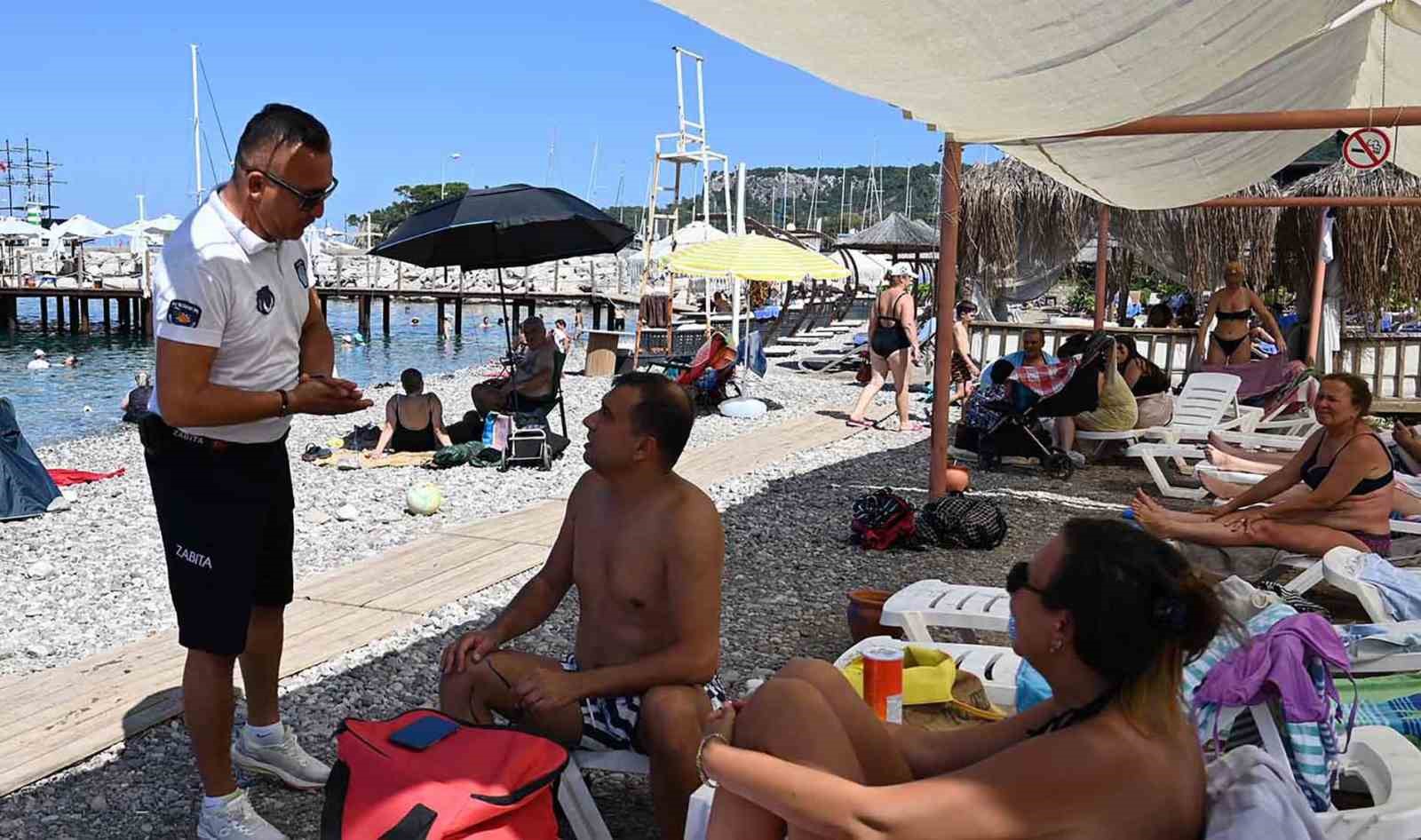 Kemer’de "Dumansız Plaj" uygulaması başladı