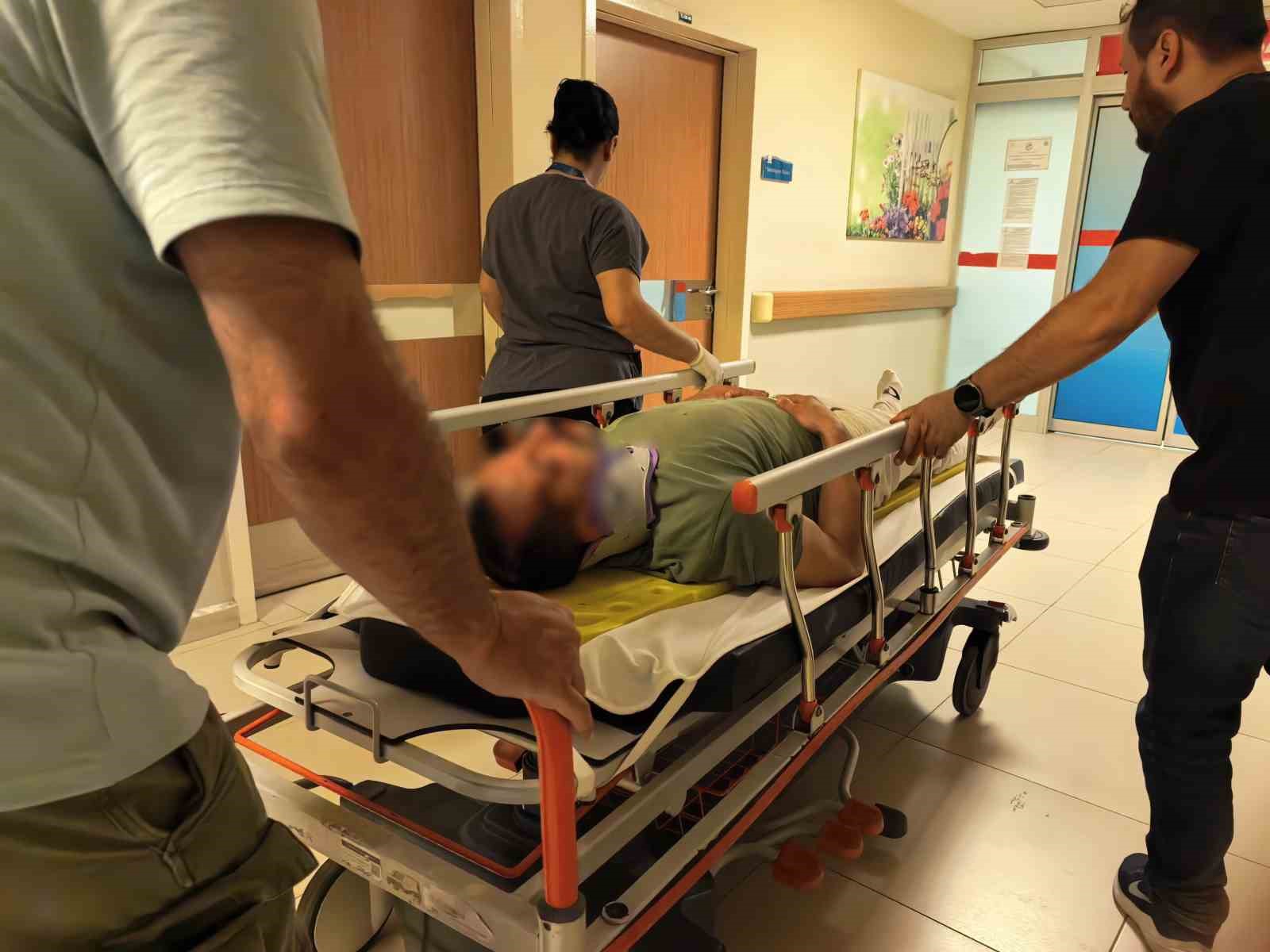 Otomobil ile motosiklet kafa kafaya çarpıştı: 1 yaralı