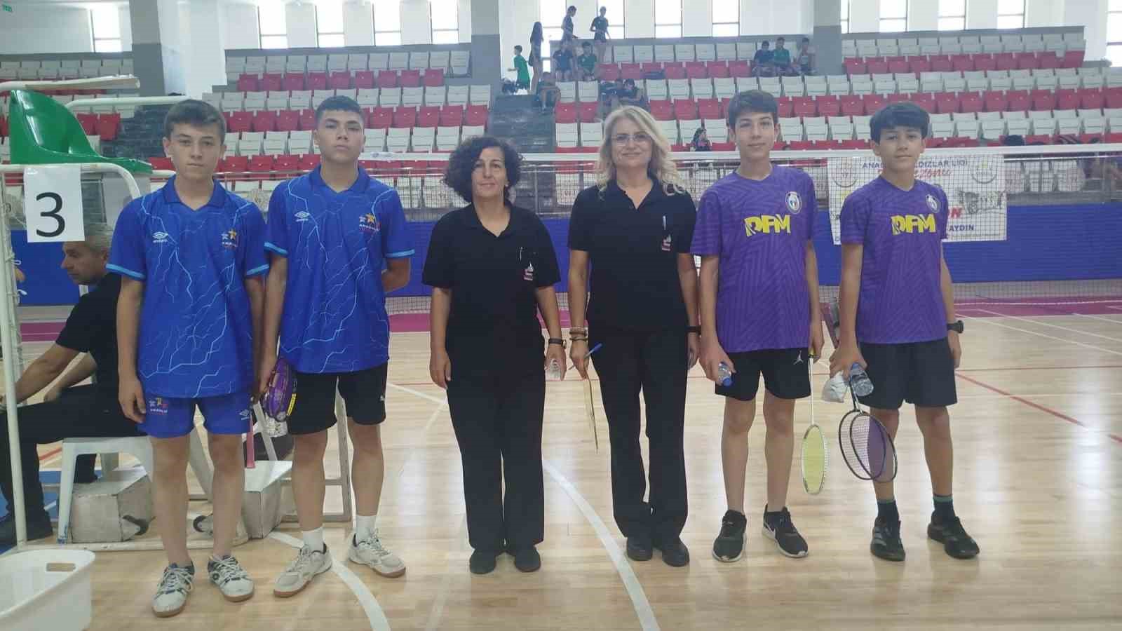 Aydınlı badmintoncular yarı finale yükseldi