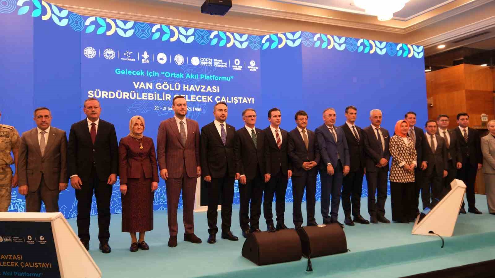 Bakan Yardımcısı Burak Demiralp: "Van Gölü’nde yılların biriktirdiği kirlilik yüküne neşter vurduk"