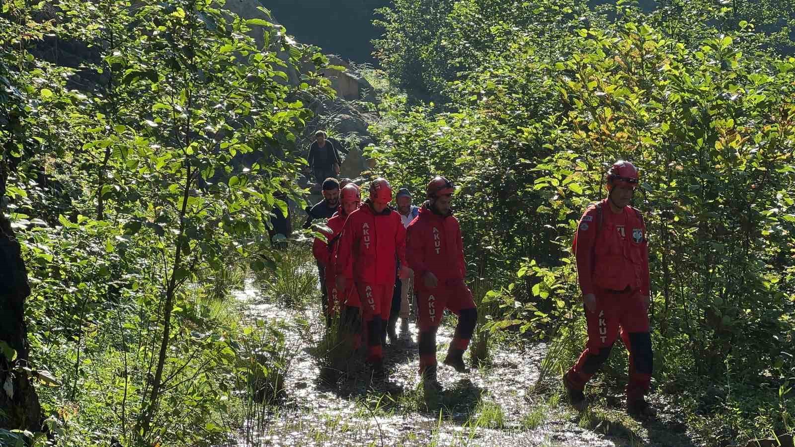 Balık tutmak için girdikleri ormanda kaybolan 3 kişi bulundu