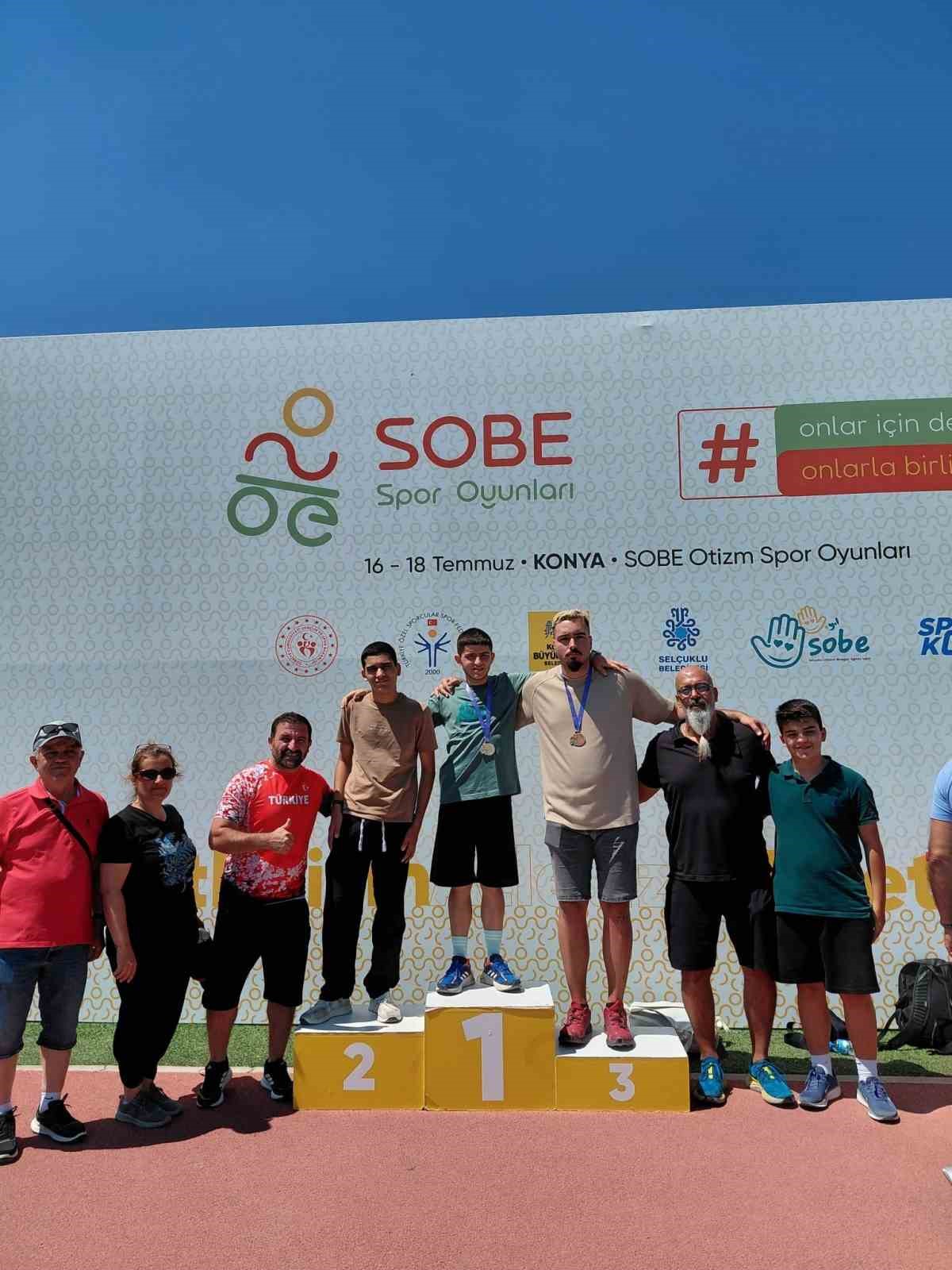 Aydınlı özel sporcular Konya’dan beş madalya ile döndü