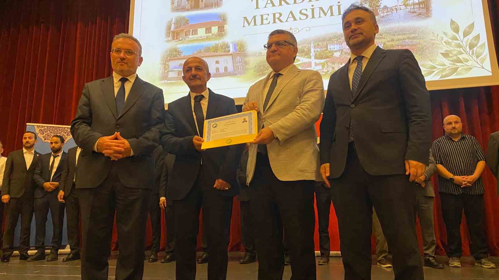 Sinop’ta örnek cami bahçelerine başarı belgesi