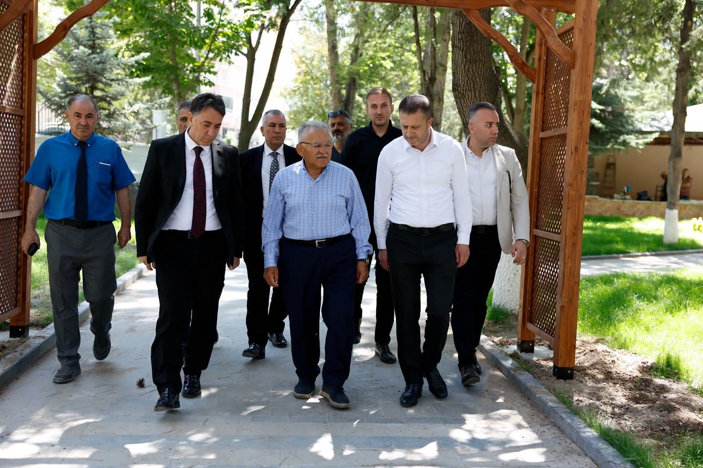 Başkan Büyükkılıç’tan Develi’ye yakın takip: Elbiz Parkı yenileniyor
