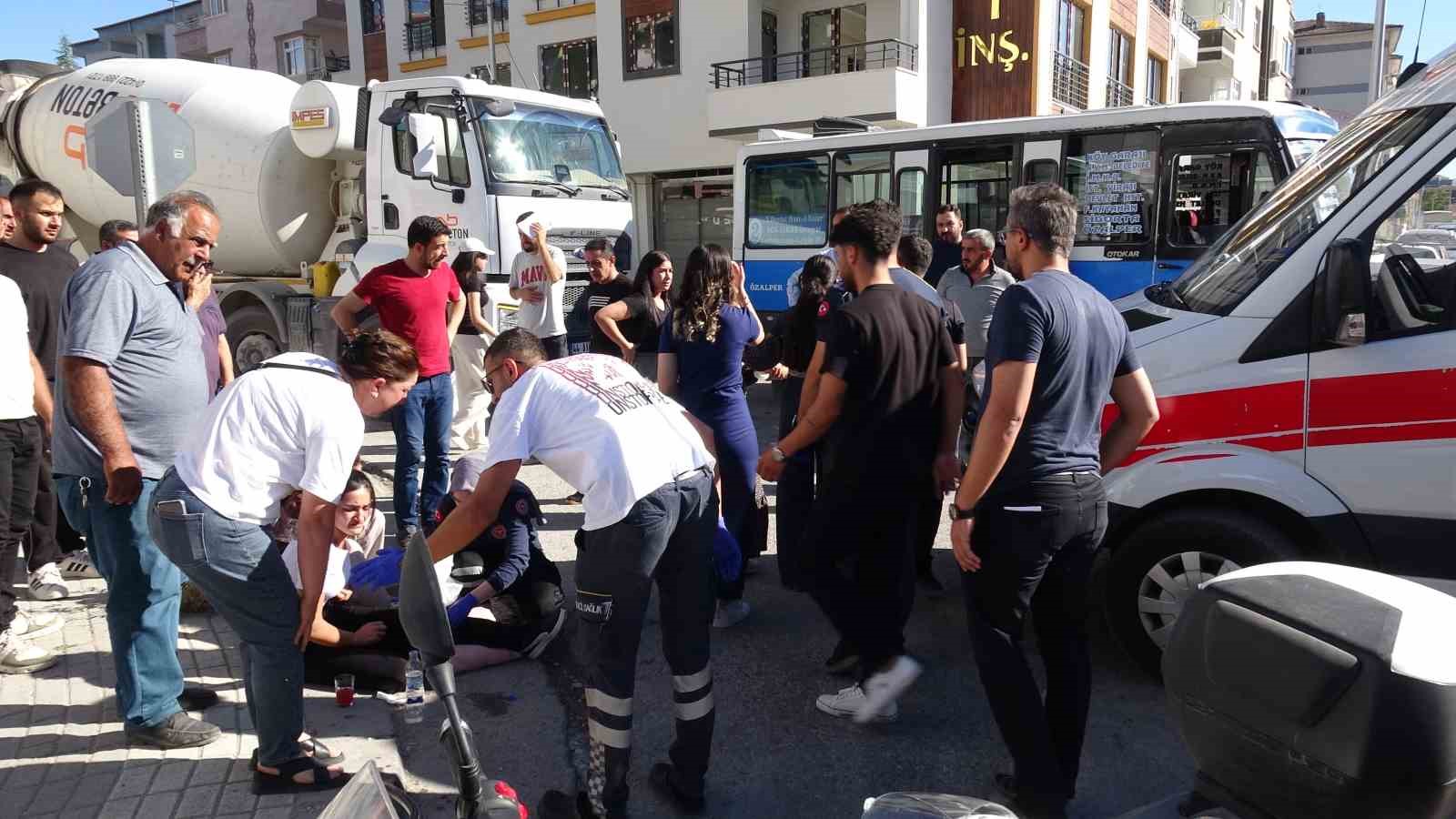 Freni boşalan minibüs dehşet saçtı: 7 yaralı