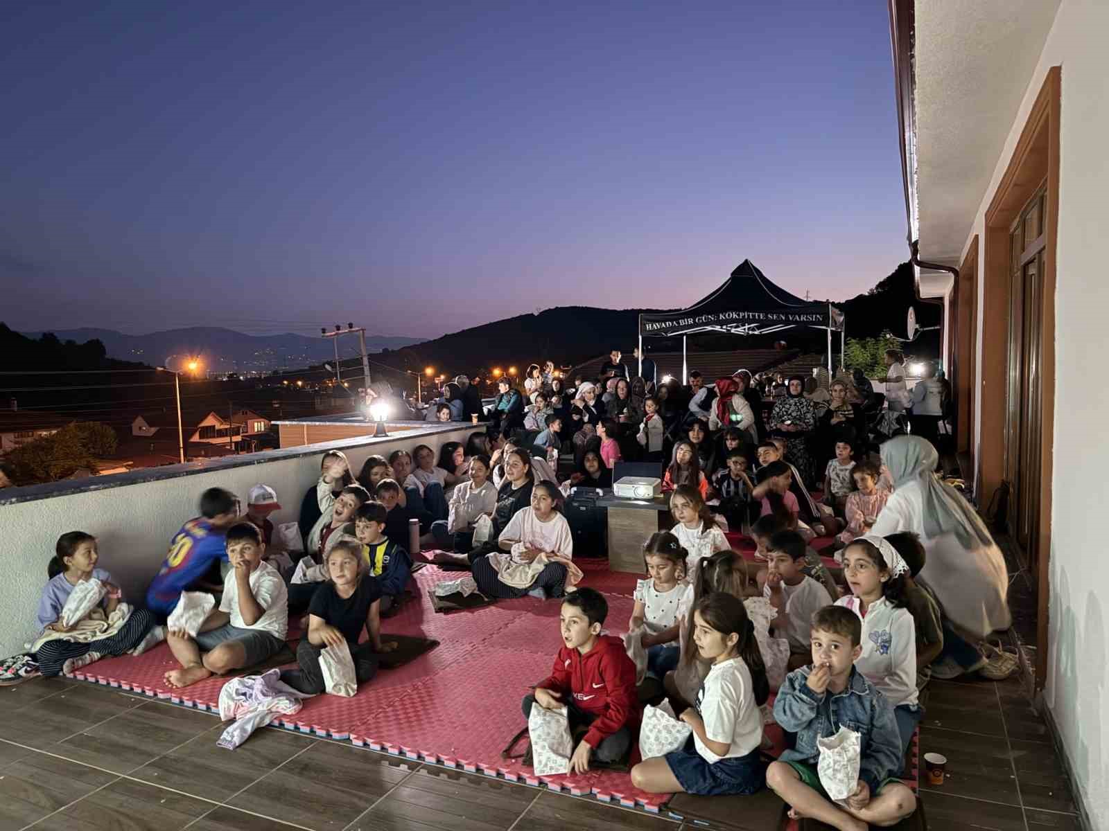 Düzce Genç Ofis’ten sinema gecesi