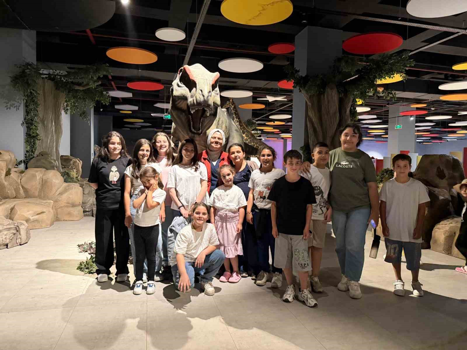 Öğrenciler Sıfır Atık Oyuncak Müzesi’ni gezdi