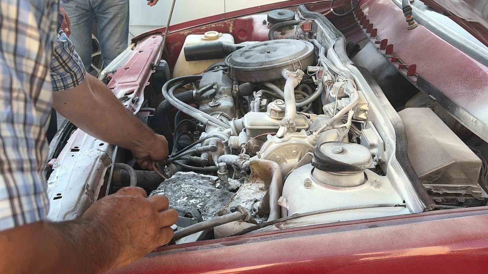 Kayseri’de park halindeki otomobilde yangın