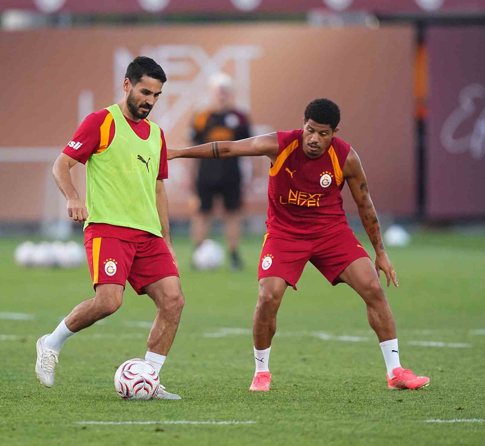 Galatasaray, yeni sezon hazırlıklarını sürdürdü