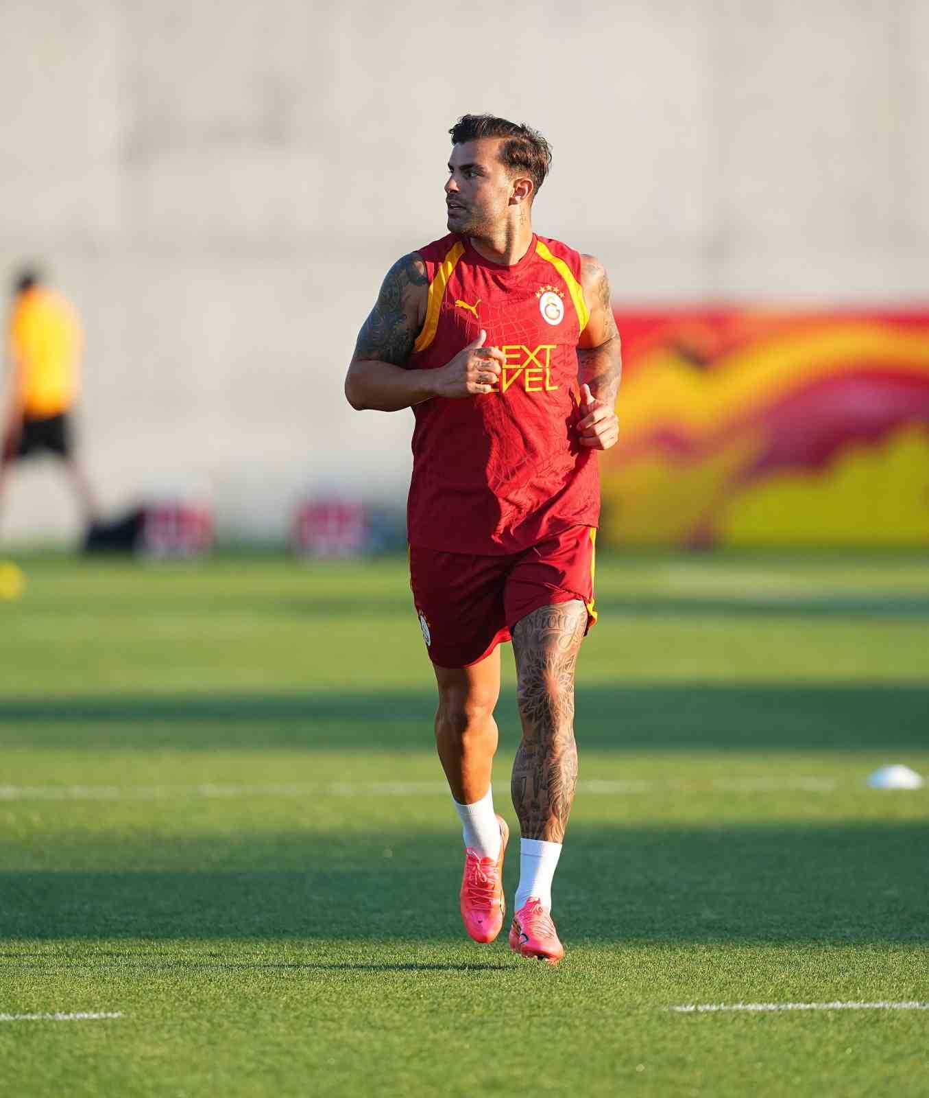 Galatasaray, yeni sezon hazırlıklarını sürdürdü