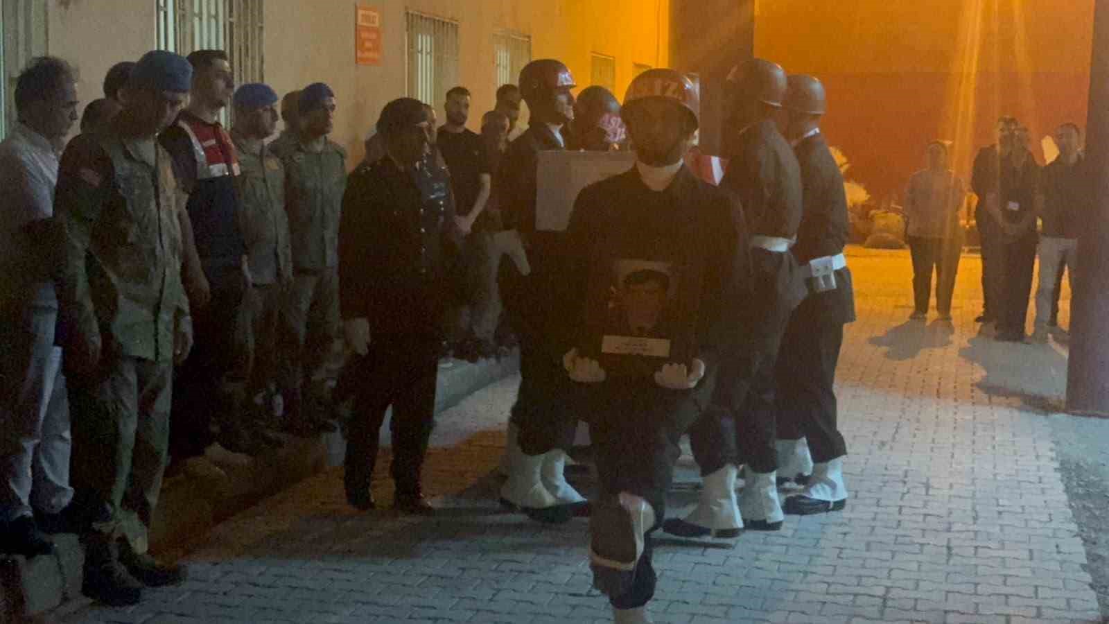 Hakkari’de hayatını kaybeden Yüksel Işık’ın cenazesi askeri törenle Bursa’ya uğurlandı