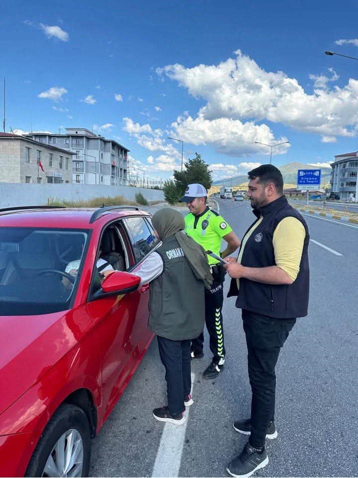 Erzincan’da 2 bin 200 sürücüye orman yangınlarına karşı bilgilendirme