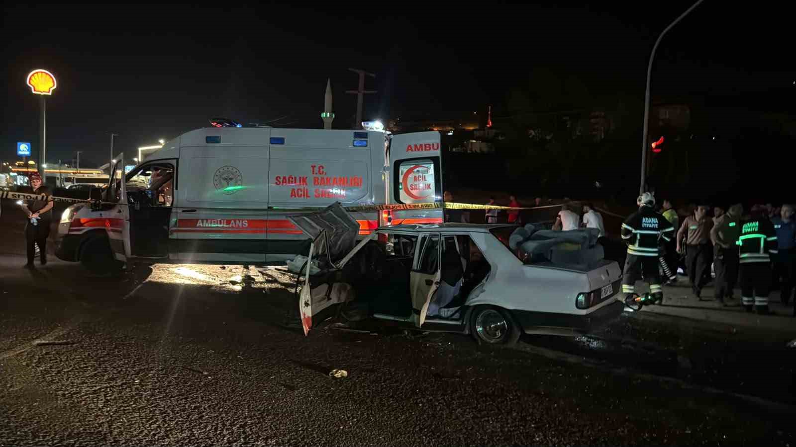 Tofaş, kağıt gibi ezildi: 1 ölü, 3 yaralı