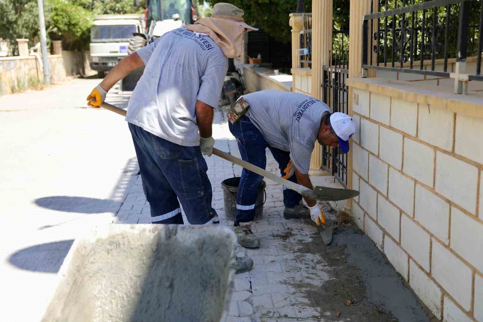 Didim Efeler Mahallesi’nde yol çalışması