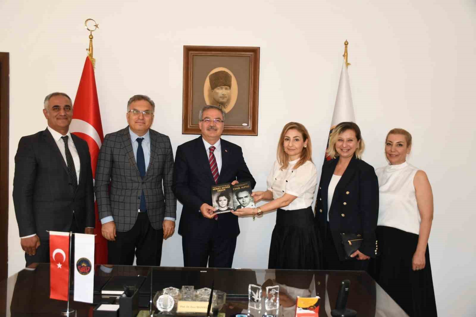 İl Milli Eğitim Müdürü Dr. Arpacı’dan LGS başarısıyla öne çıkan Gaziantep Kolej Vakfı Özel Okullarına anlamlı ziyaret