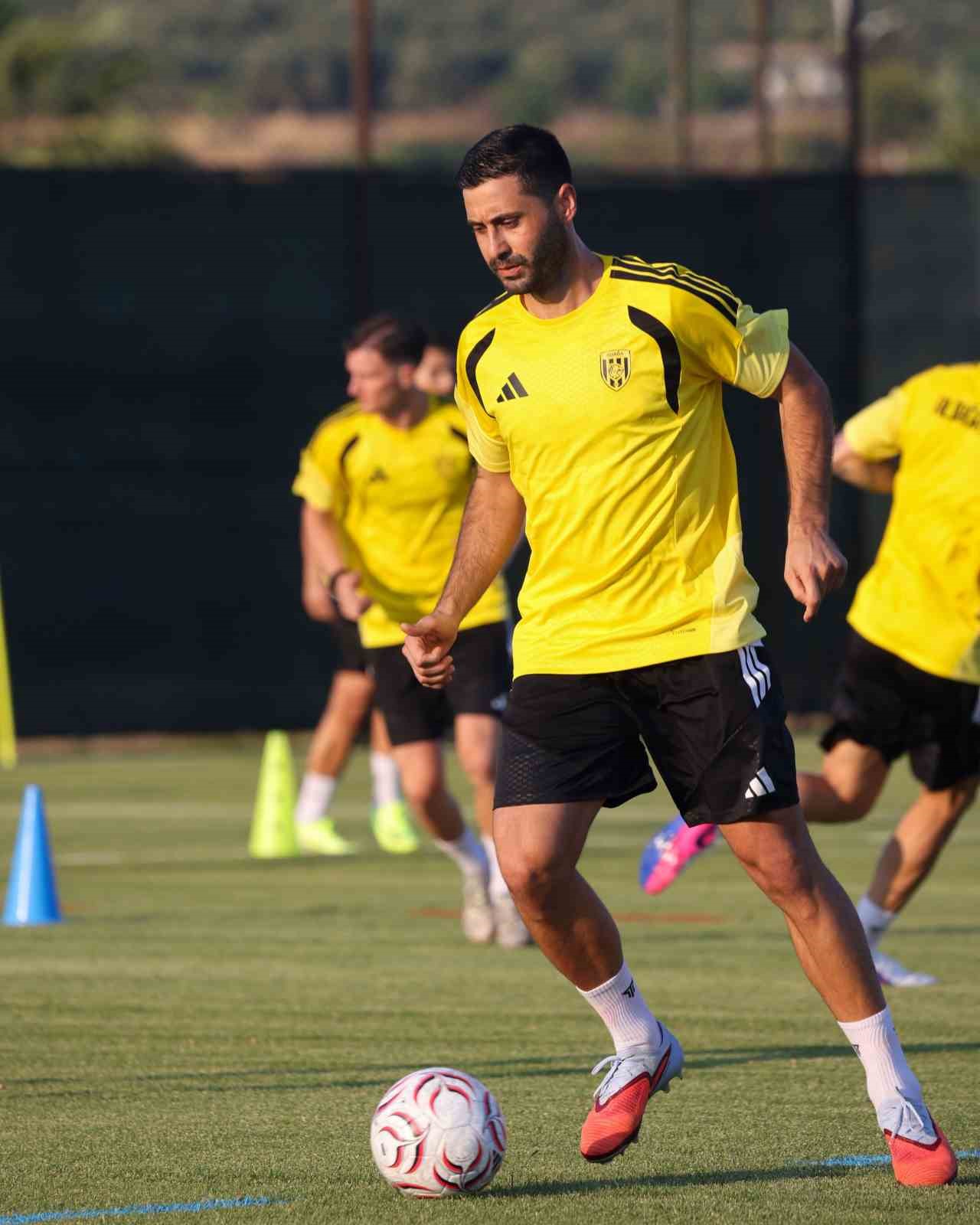 Aliağa FK yeni sezon hazırlıklarına başladı