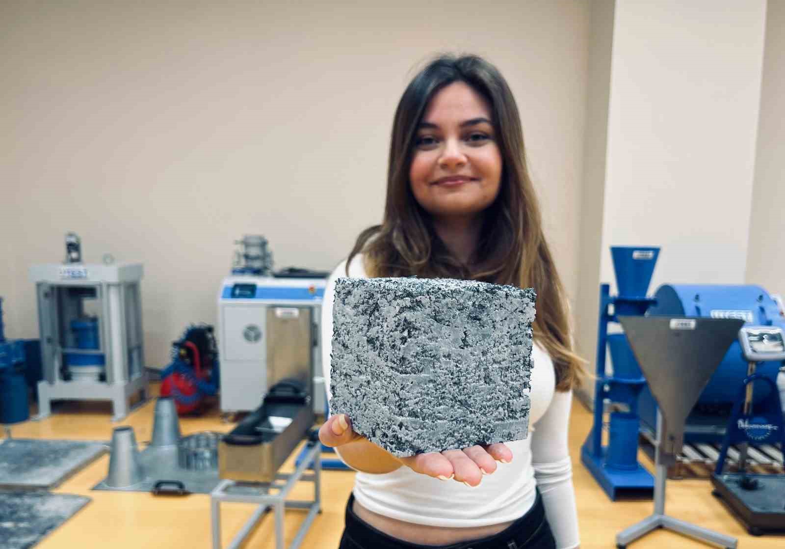 Öğrenciler, sürdürülebilir ve çevre dostu yeni nesil beton üretti