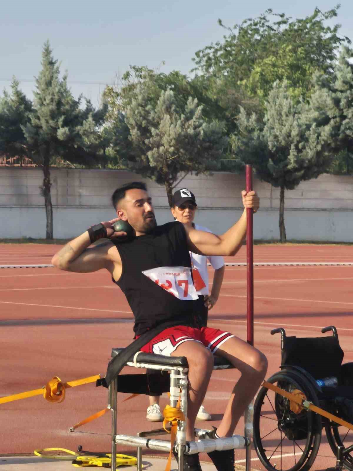 Kağıtspor’dan madalya yağmuru