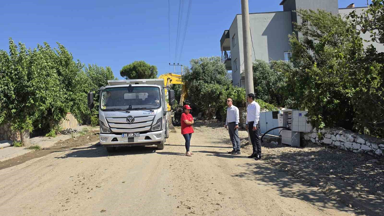 Kuyucak’ta üstyapı çalışmaları sürüyor