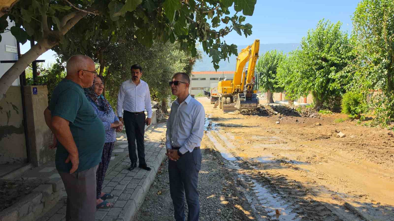 Kuyucak’ta üstyapı çalışmaları sürüyor