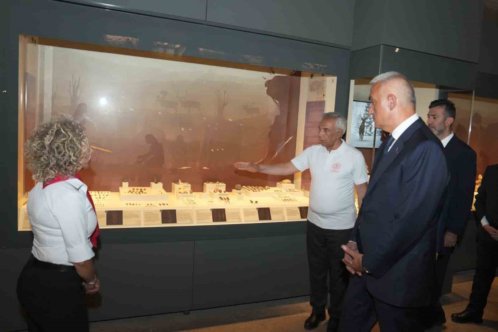 Bakan Ersoy: "Anadolu Medeniyetleri Müzesi’nde başlattığımız teşhir yenileme çalışmalarıyla müzemizi çağdaş müzecilik anlayışı doğrultusunda yeniden ele aldık"