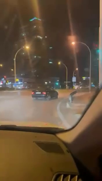 Drift atarken kazadan kıl payı kurtuldu