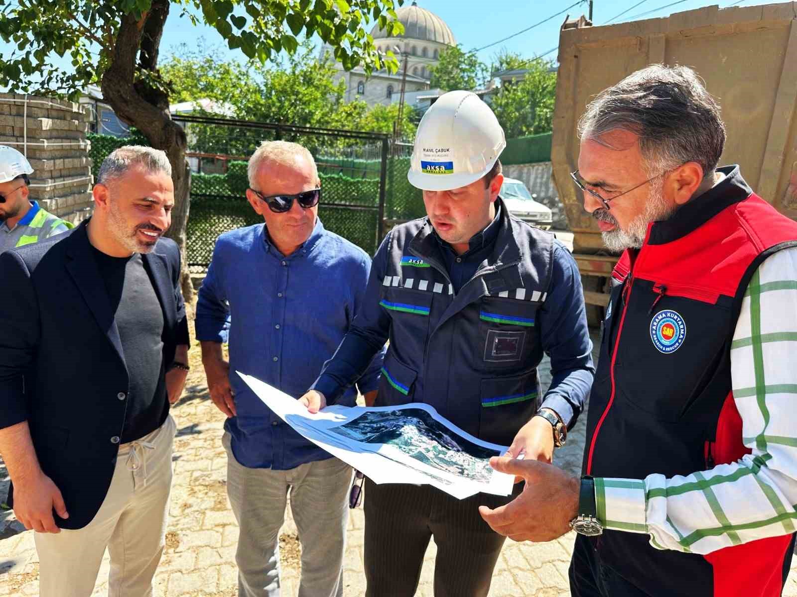 Başkan Erol, Burhaniye Mahallesi’ndeki doğalgaz çalışmalarını yerinde inceledi