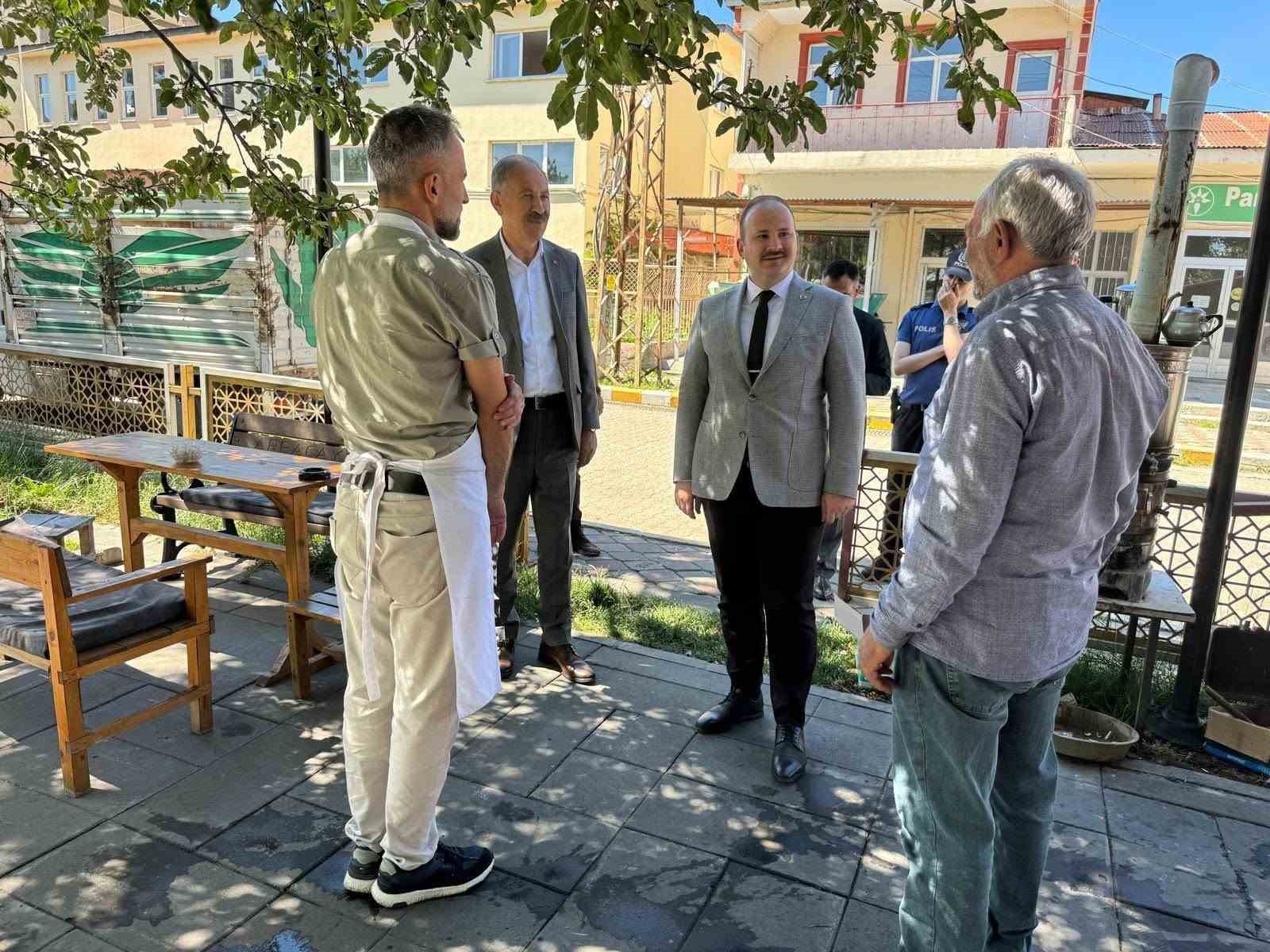 Yeni Kaymakam Güvenç’ten Arpaçay’da esnafla ilk buluşma