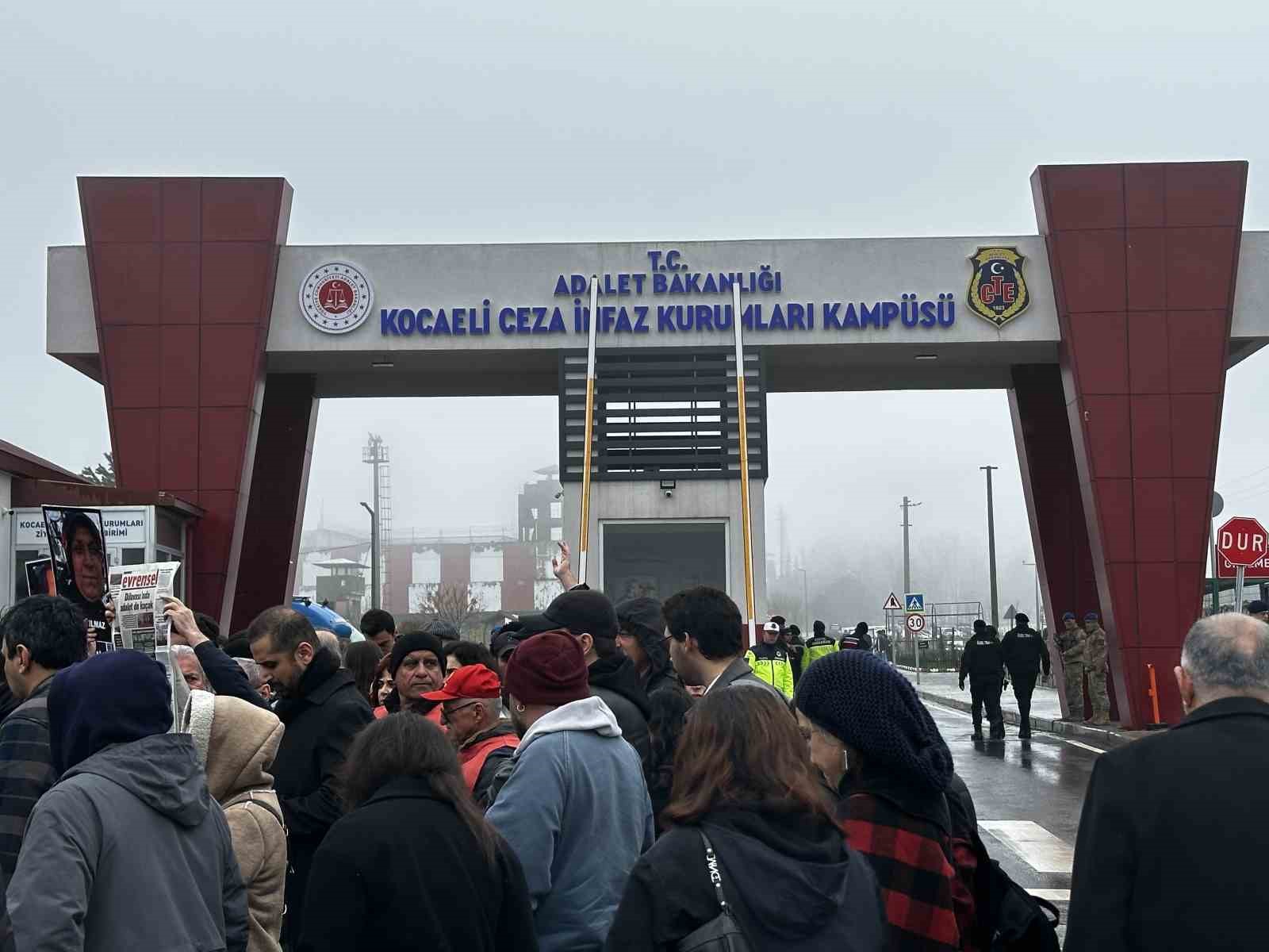 Ravive davasında üçüncü celse: Gözler kamu görevlileri iddianamesinde