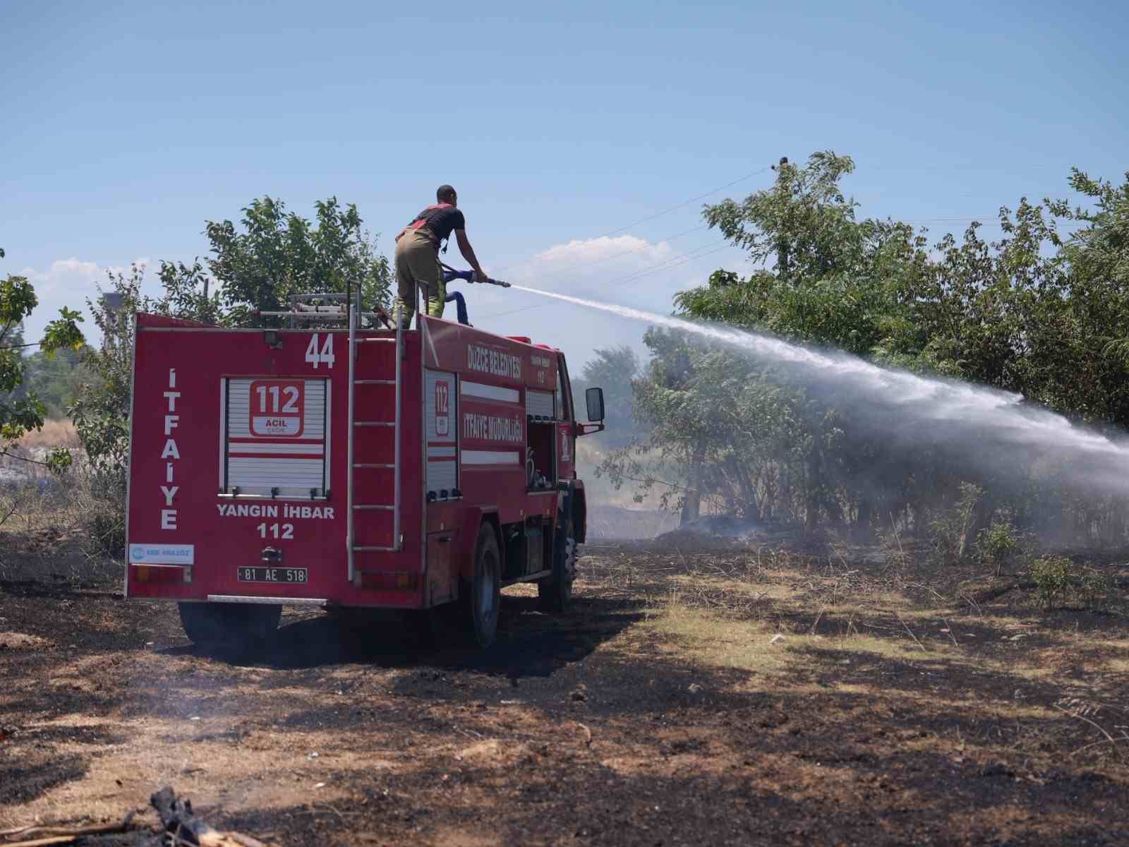 Düzce İtfaiyesi 3 ayda 300 anız yangınına müdahale etti