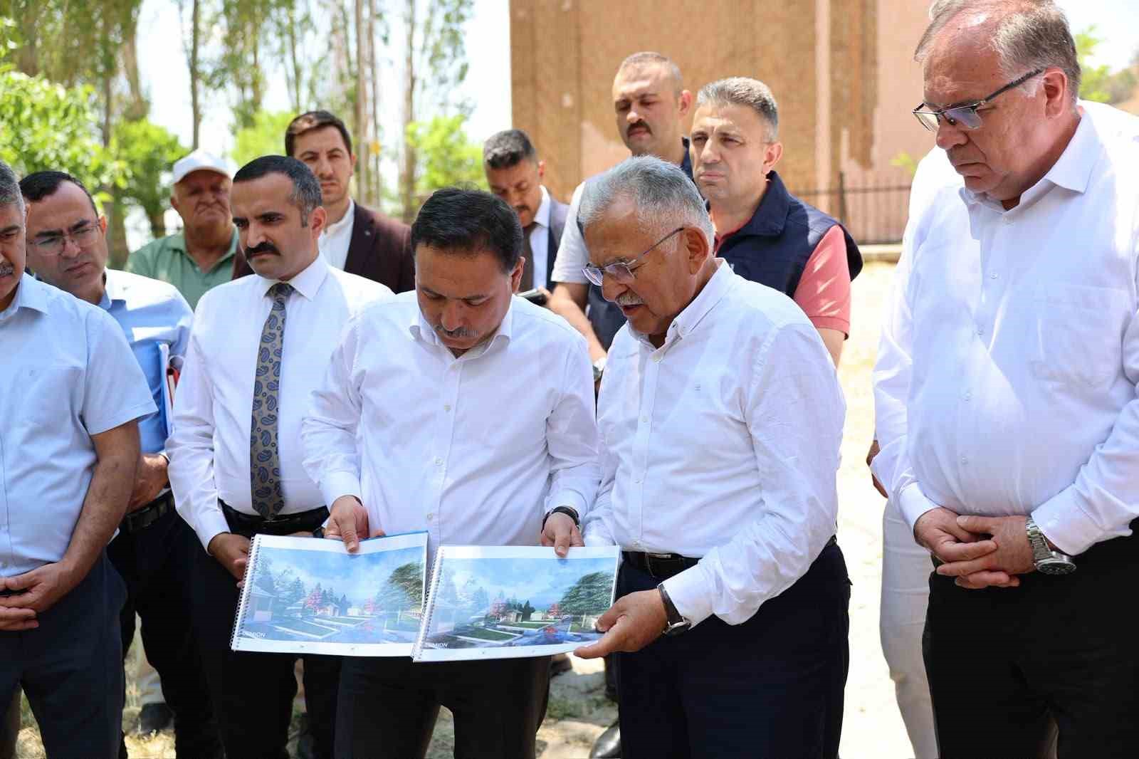 Melikgazi Türbesi Restorasyon ve Peyzaj Projesi için yerinde inceleme