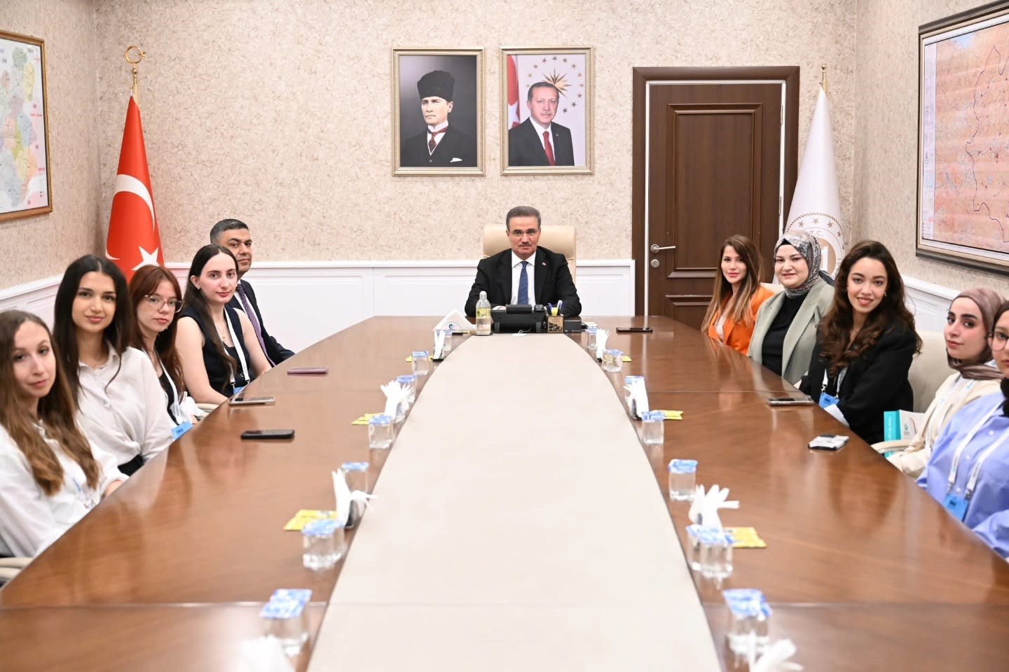 Vali Baruş, Uluslararası Tömer öğrencilerini kabul etti