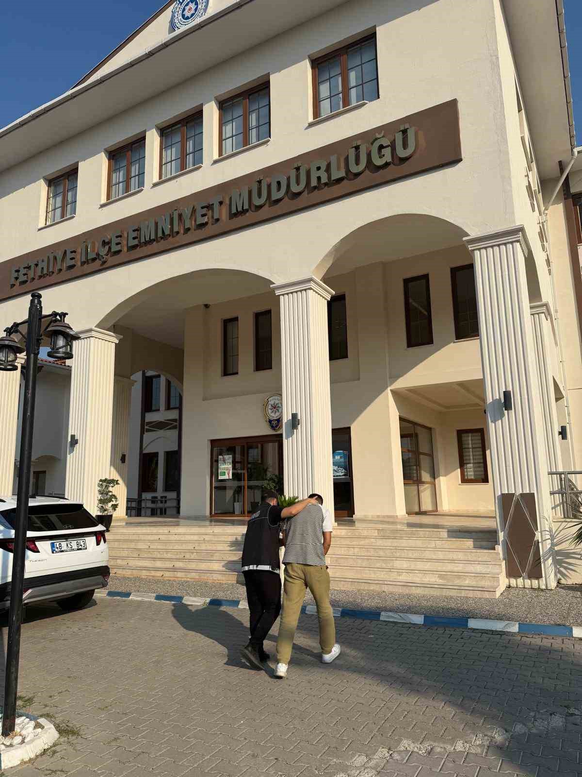 Fethiye’de 1195 gram uyuşturucu madde ele geçirildi