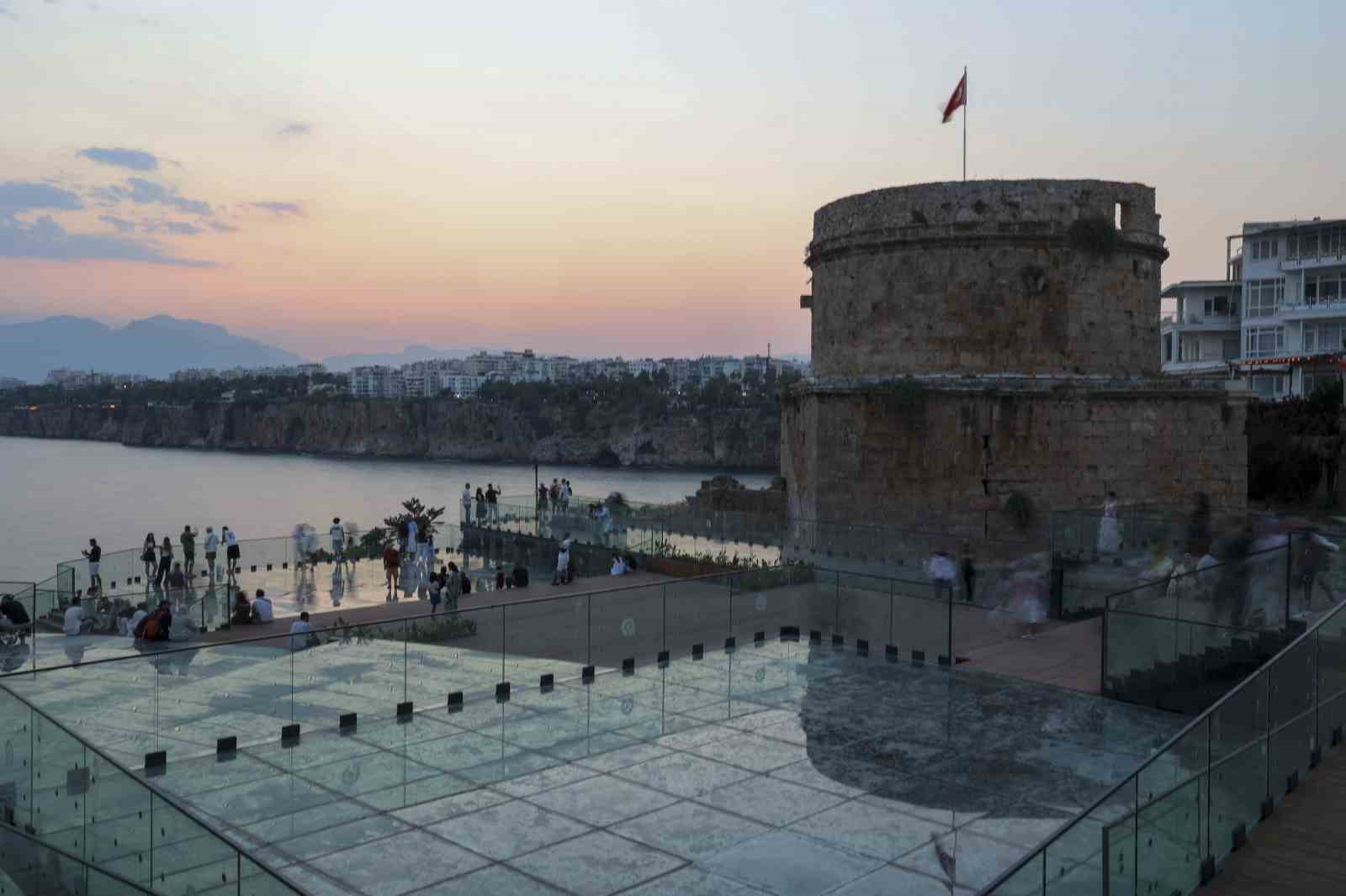 Hıdırlık Kulesi yeniden Antalyalılarla buluştu