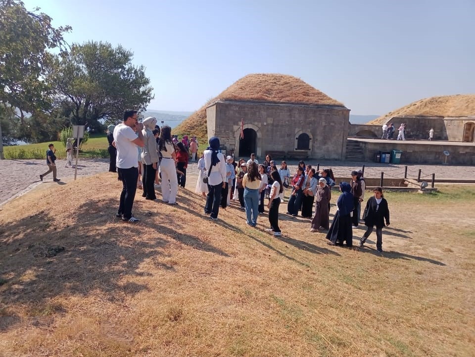 Ağrı’da "1071 Ruhundan Türkiye Yüzyılı Vizyonuna" gezi programının ilk kafilesi döndü