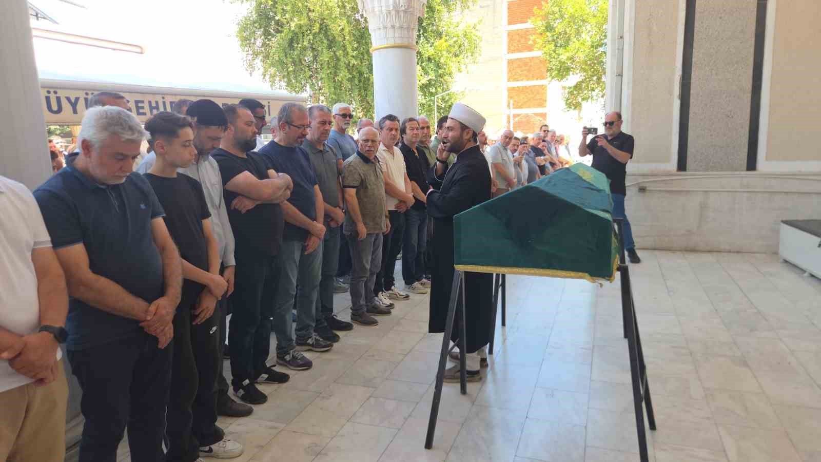 Bursalı iş adamının lösemi tedavisi gören kızı hayatını kaybetti
