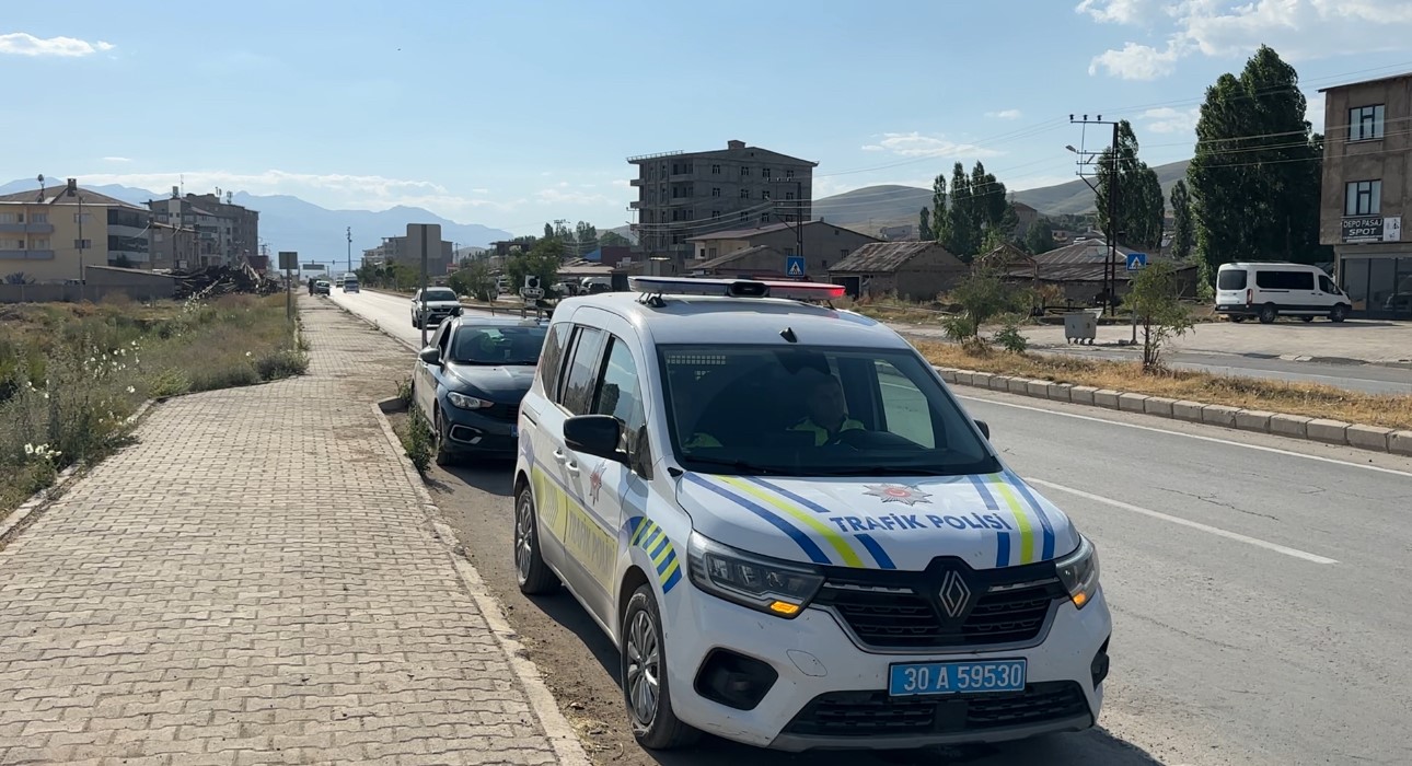 Yüksekova’da trafikte hız denetimi