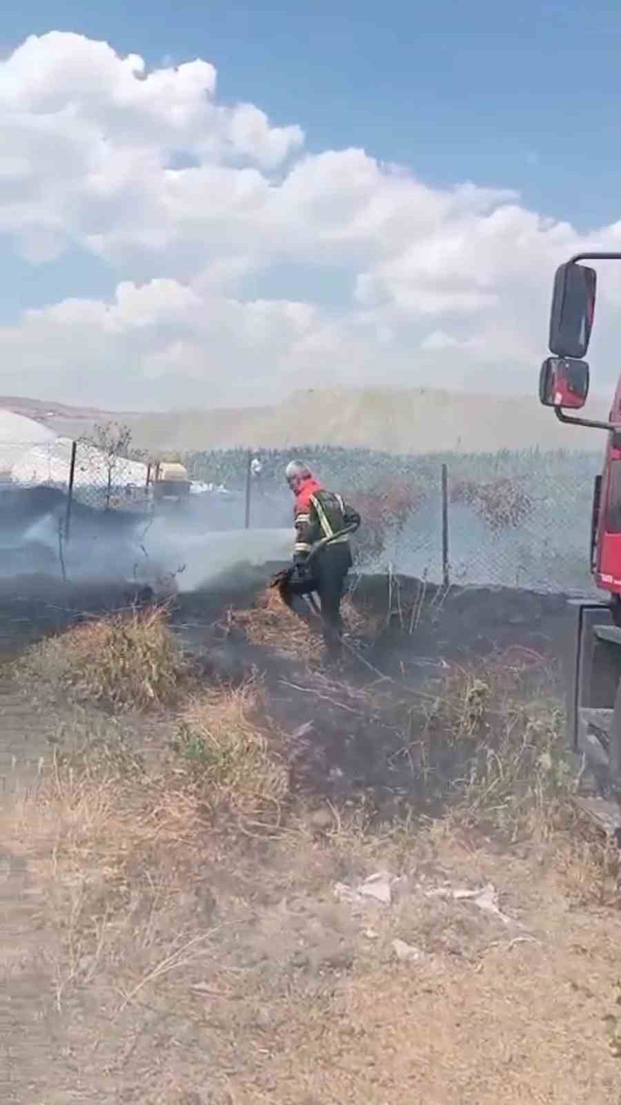 Bingöl’de çıkan bahçe yangını büyümeden söndürüldü