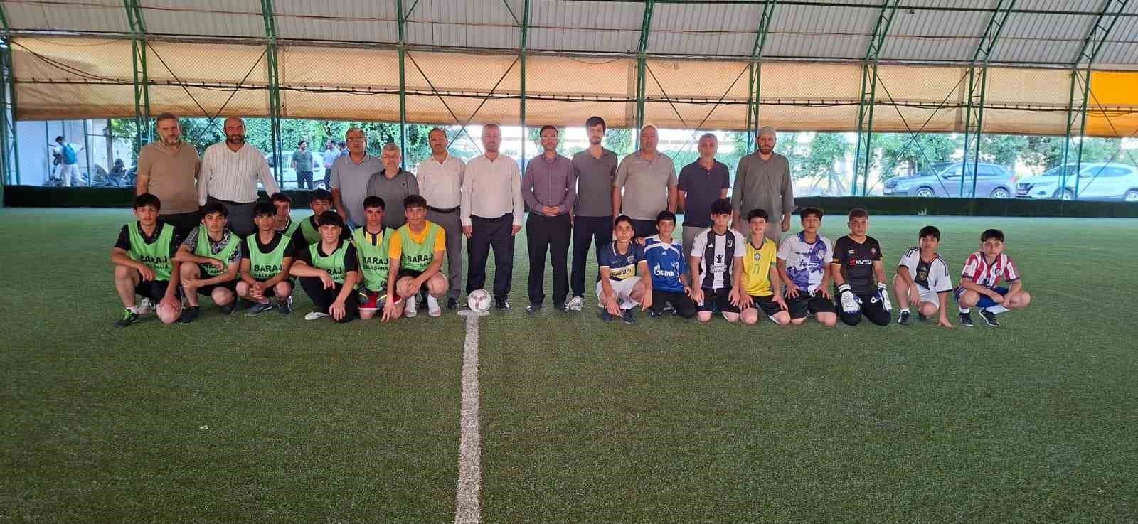 Kahta’da Kur’an Kursları Futbol Turnuvası başladı