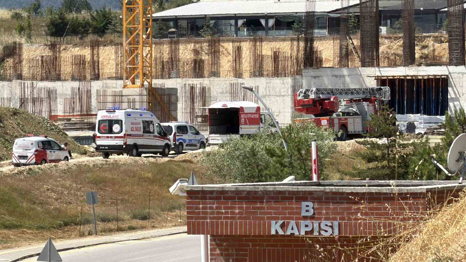 Bolu’da üniversite inşaatında maaşlarını alamayan işçiler 2 haftada 4 kez vince çıktı: "20 gündür yemek ve su yok"