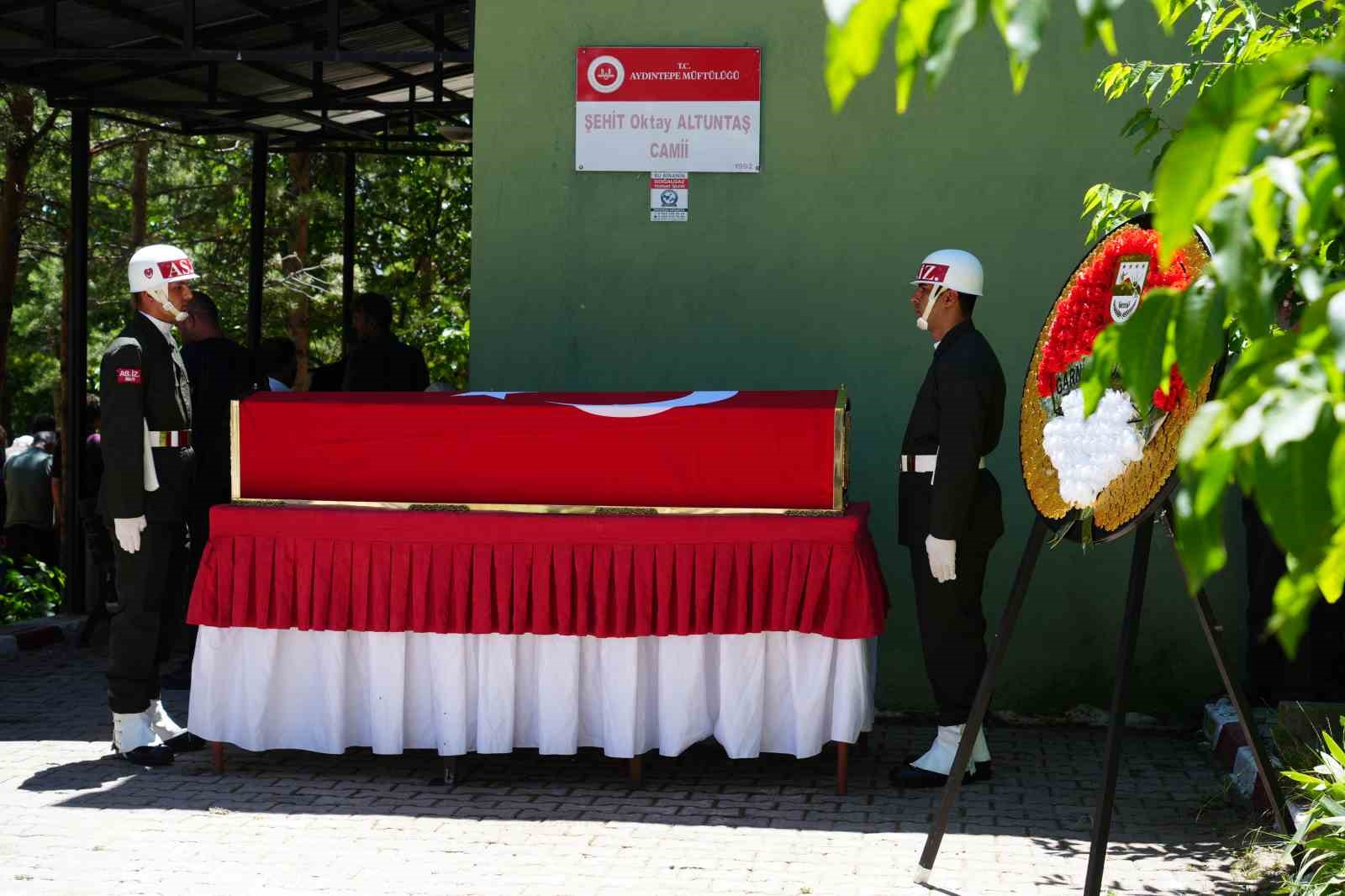 Barış Harekâtı’nın 52’nci yılında Bayburtlu Kıbrıs gazisi toprağa verildi