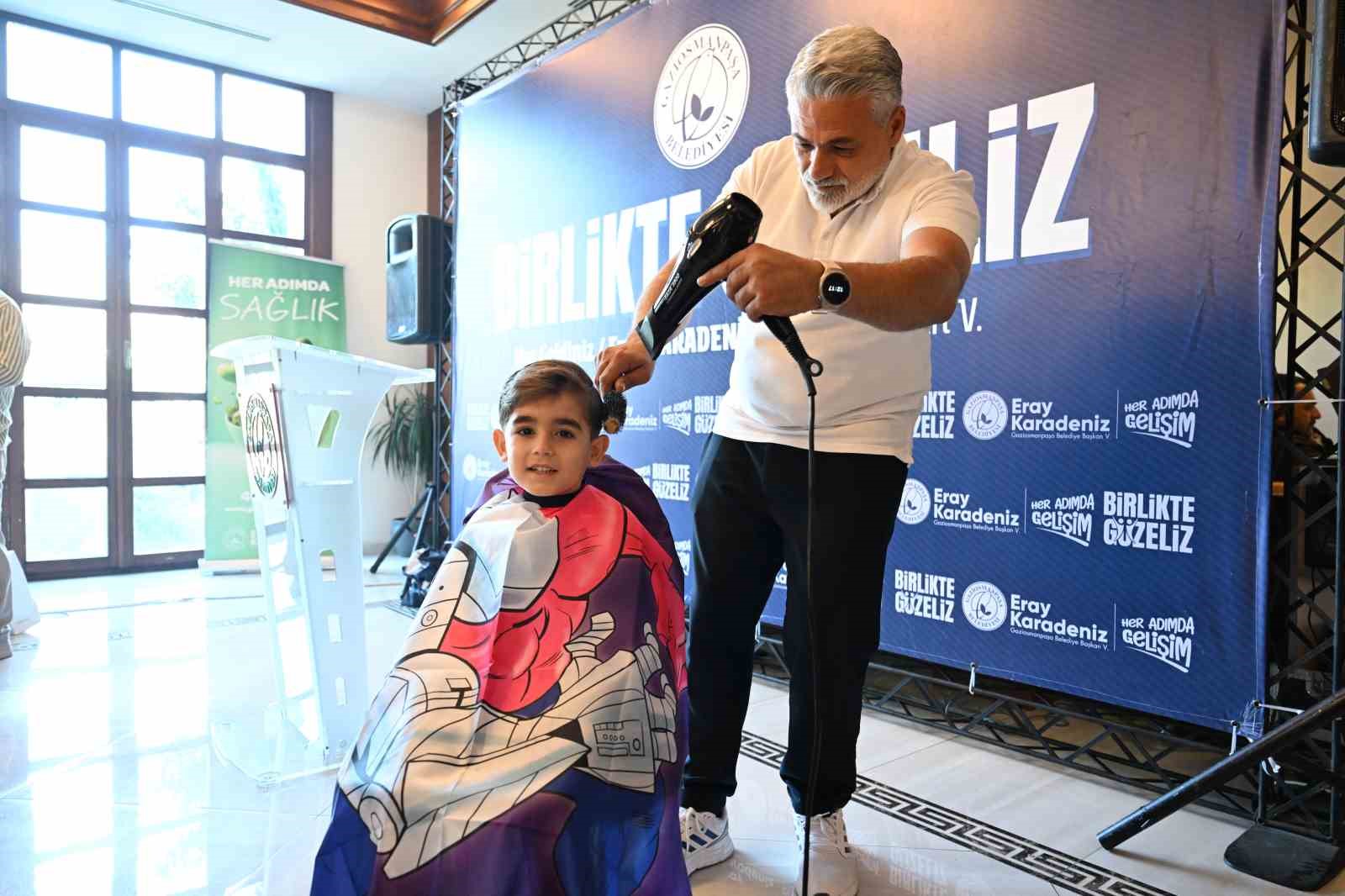 "Birlikte Güzeliz" Projesi kapsamında çocuklar gönüllü kuaförlerle bir araya geldi