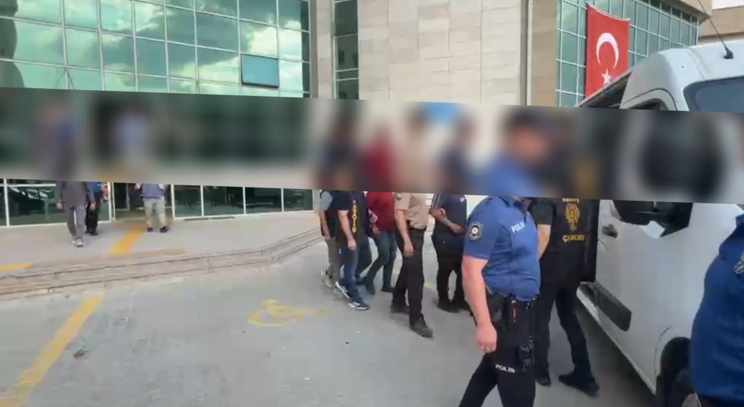 Çankırı’da polis aranan şahıslara geçit vermedi: 7 tutuklama