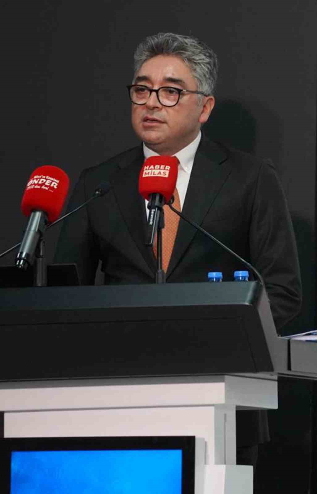 Başkan Aras, "Yeter ki vatandaşın çeşmesinden su aksın"