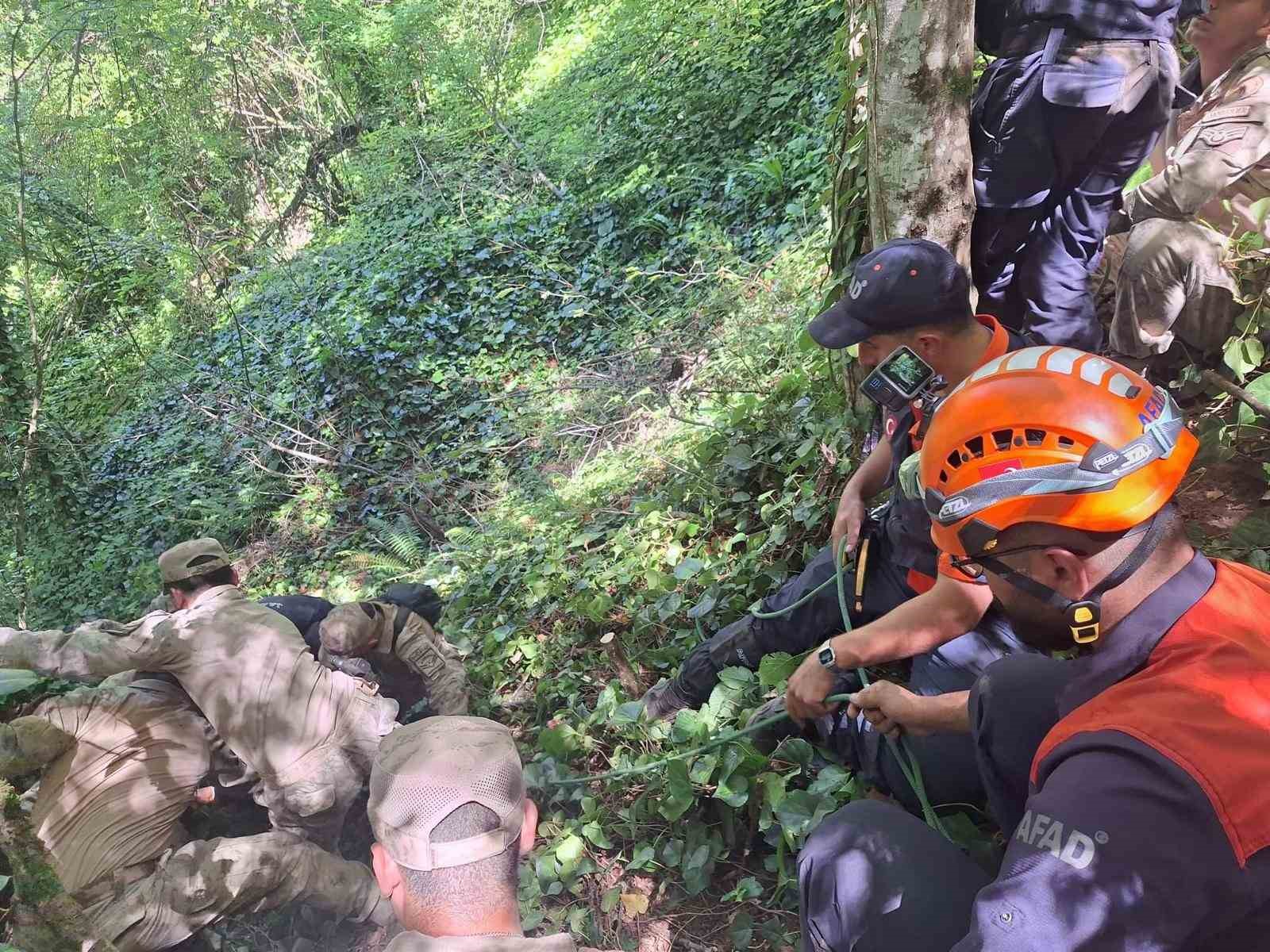 Kayıp şahıs ormanda yaralı halde bulundu
