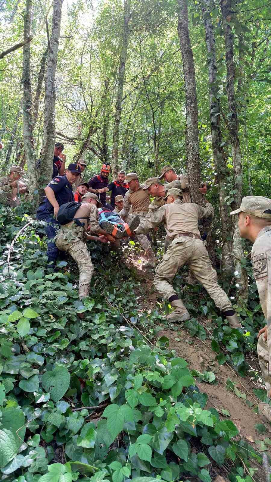 Kayıp şahıs ormanda yaralı halde bulundu