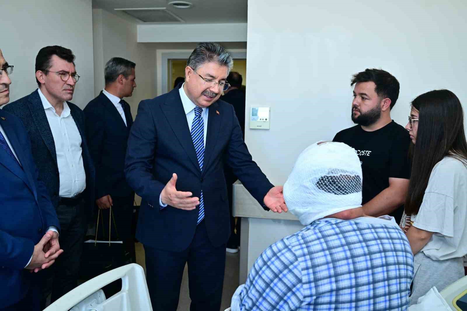 Vali Erdinç Yılmaz’dan yaralı itfaiyecilere ziyaret