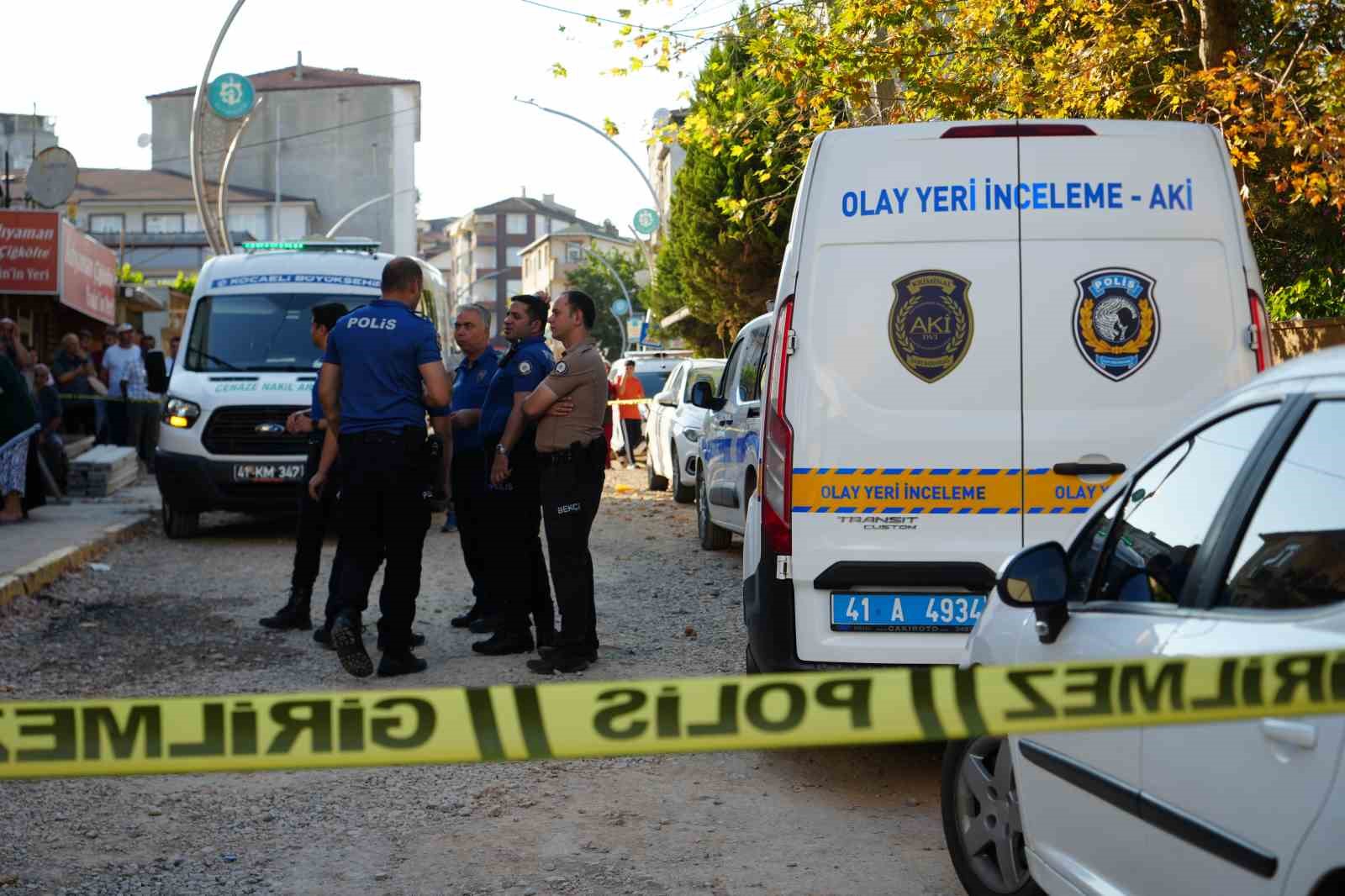 İskeleden düşen işçi hayatını kaybetti